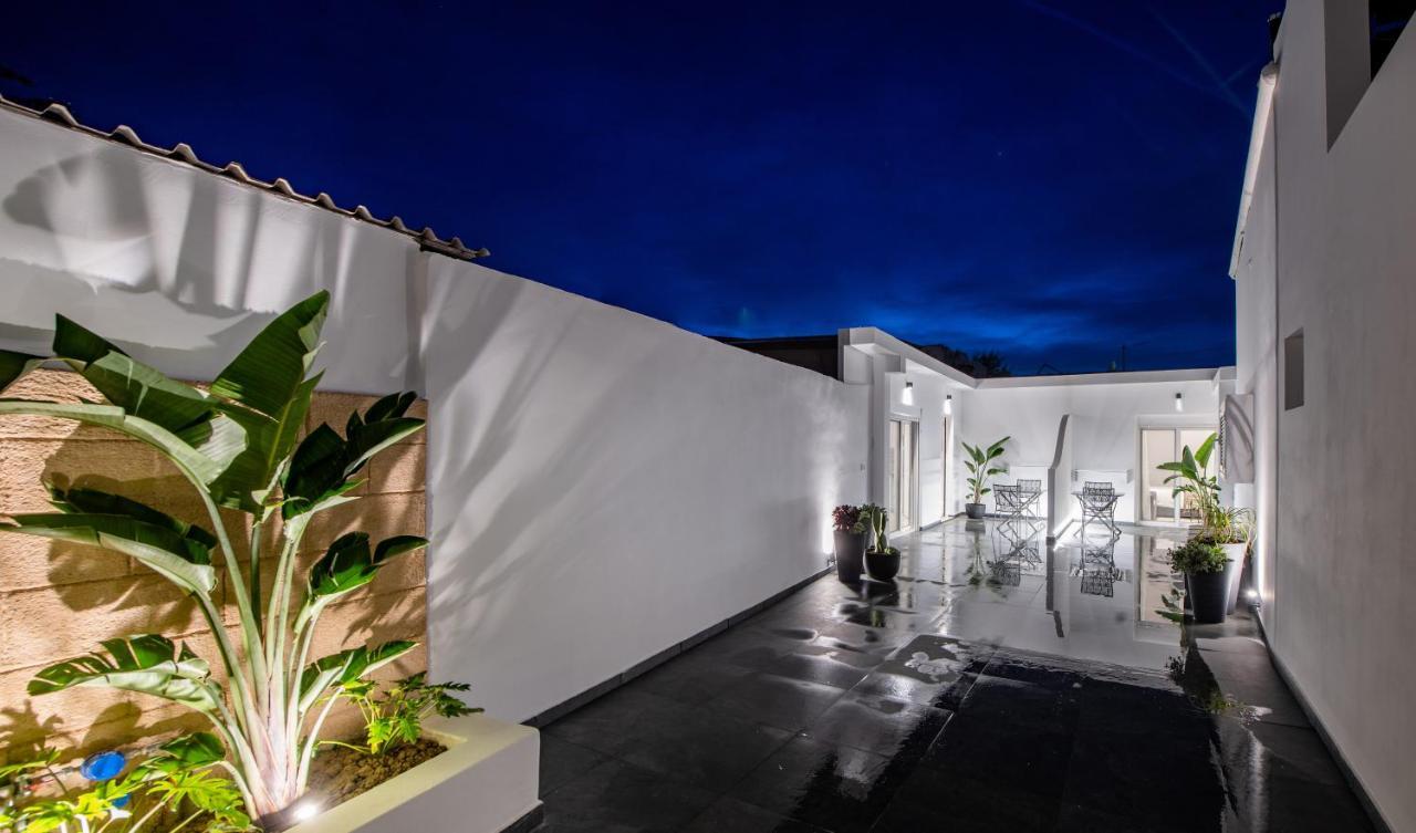 Sunwaves Beach Studio I Ialysos  Exterior foto